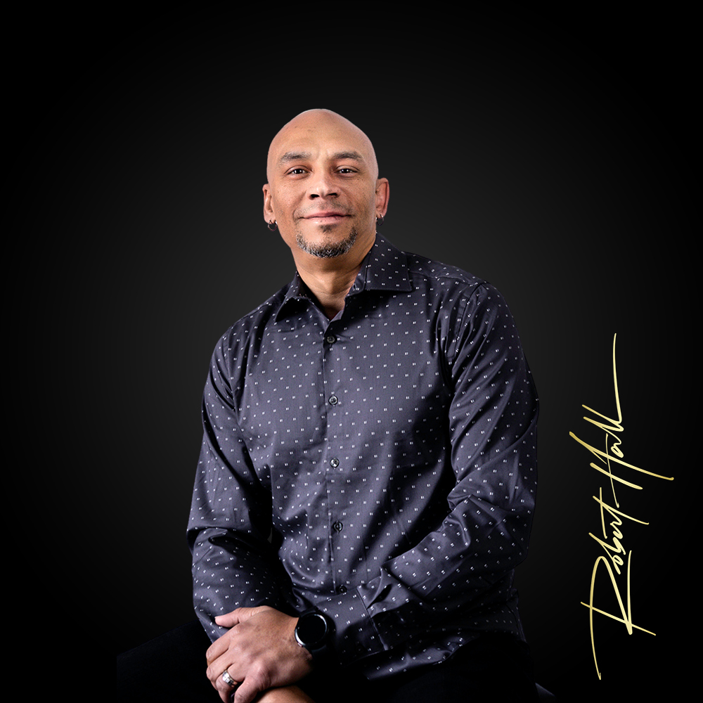 Robert Hall Real Estate Agent in 48060 HOUSEJET